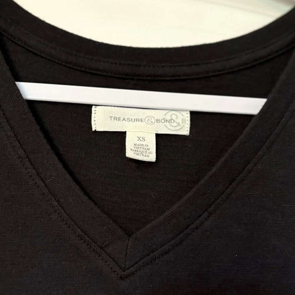 Treasure & Bond Black V-Neck Short Sleeve Maxi Dress - Picture 6 of 9